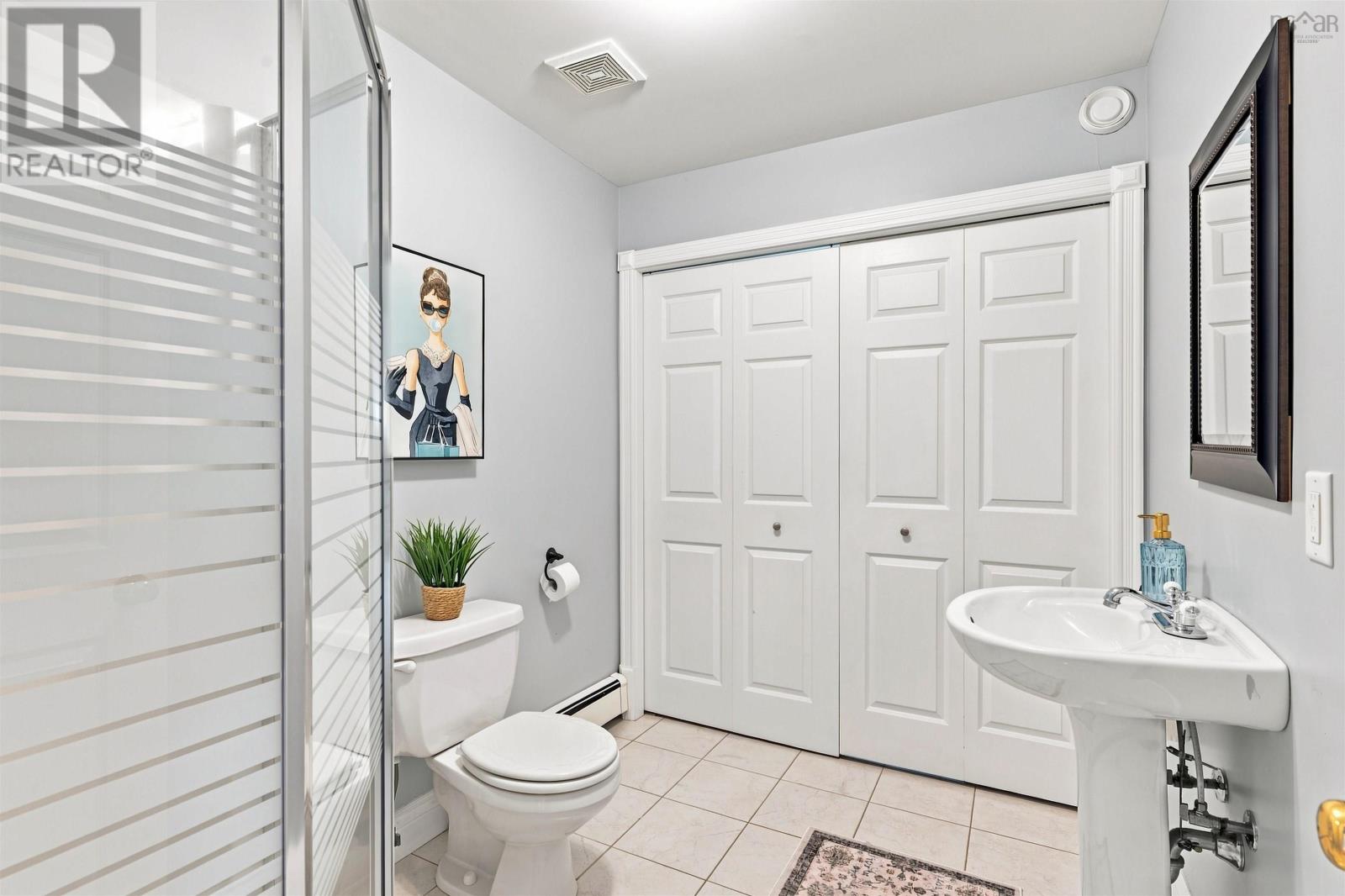 50 Falcon Crest Court Property Photo 32