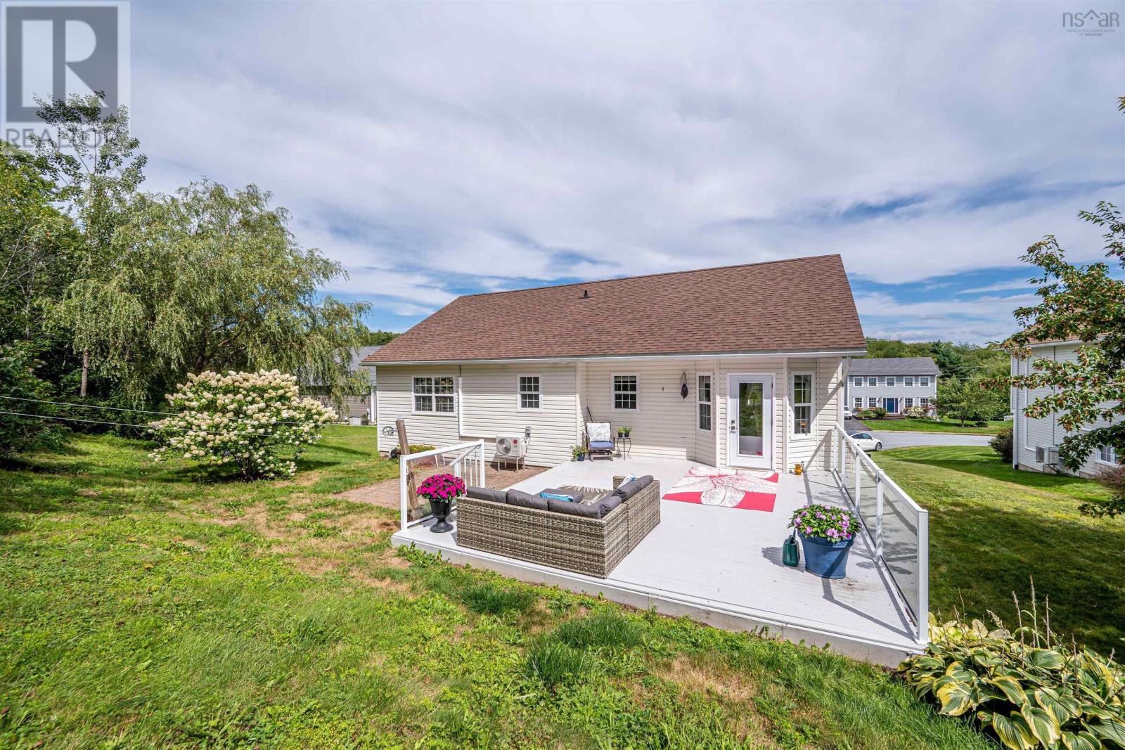 50 Falcon Crest Court Property Photo 37