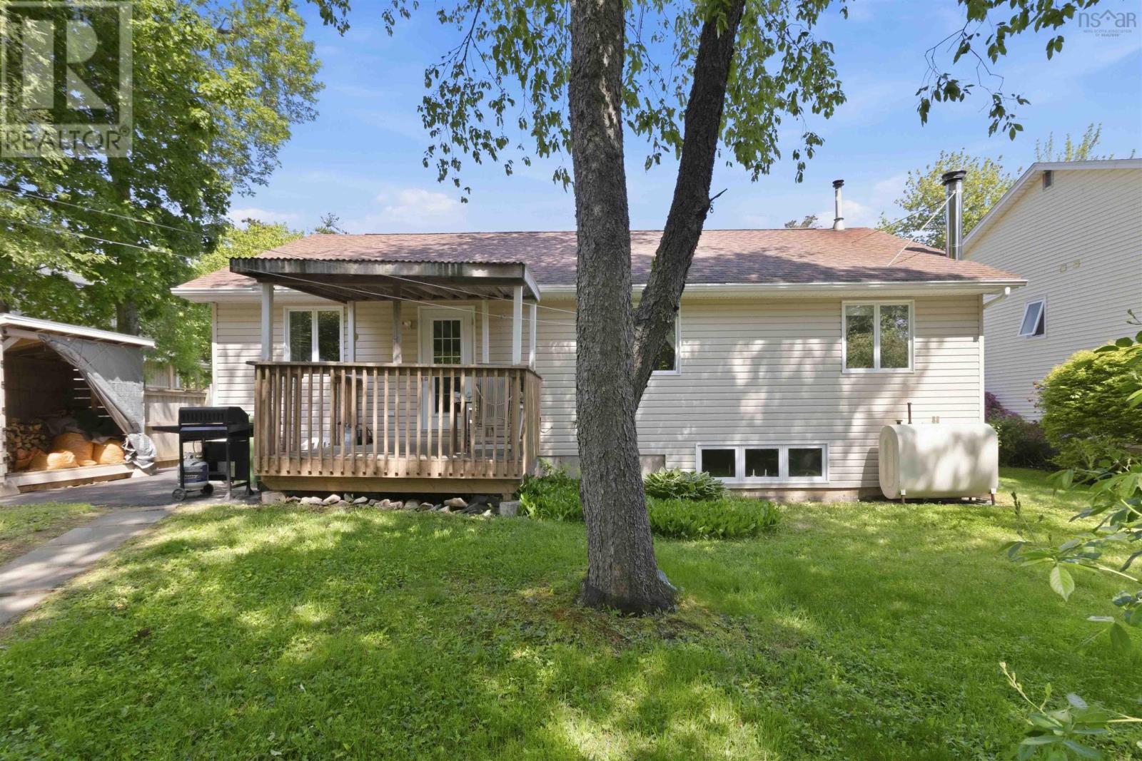 28 Fort Sackville Road Property Photo 5