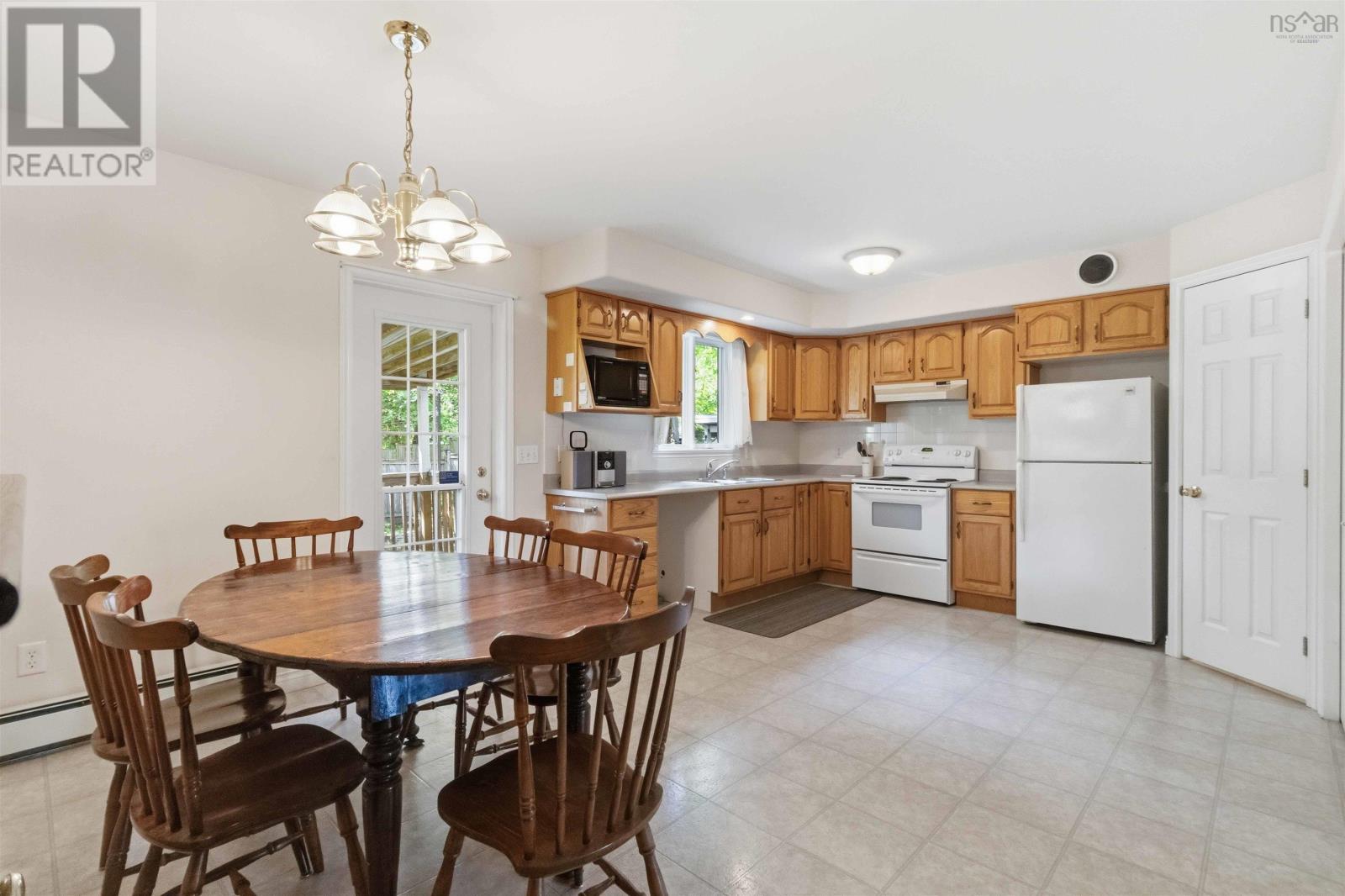 28 Fort Sackville Road Property Photo 12