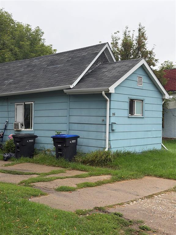 116 6th Street N Property Photo 1
