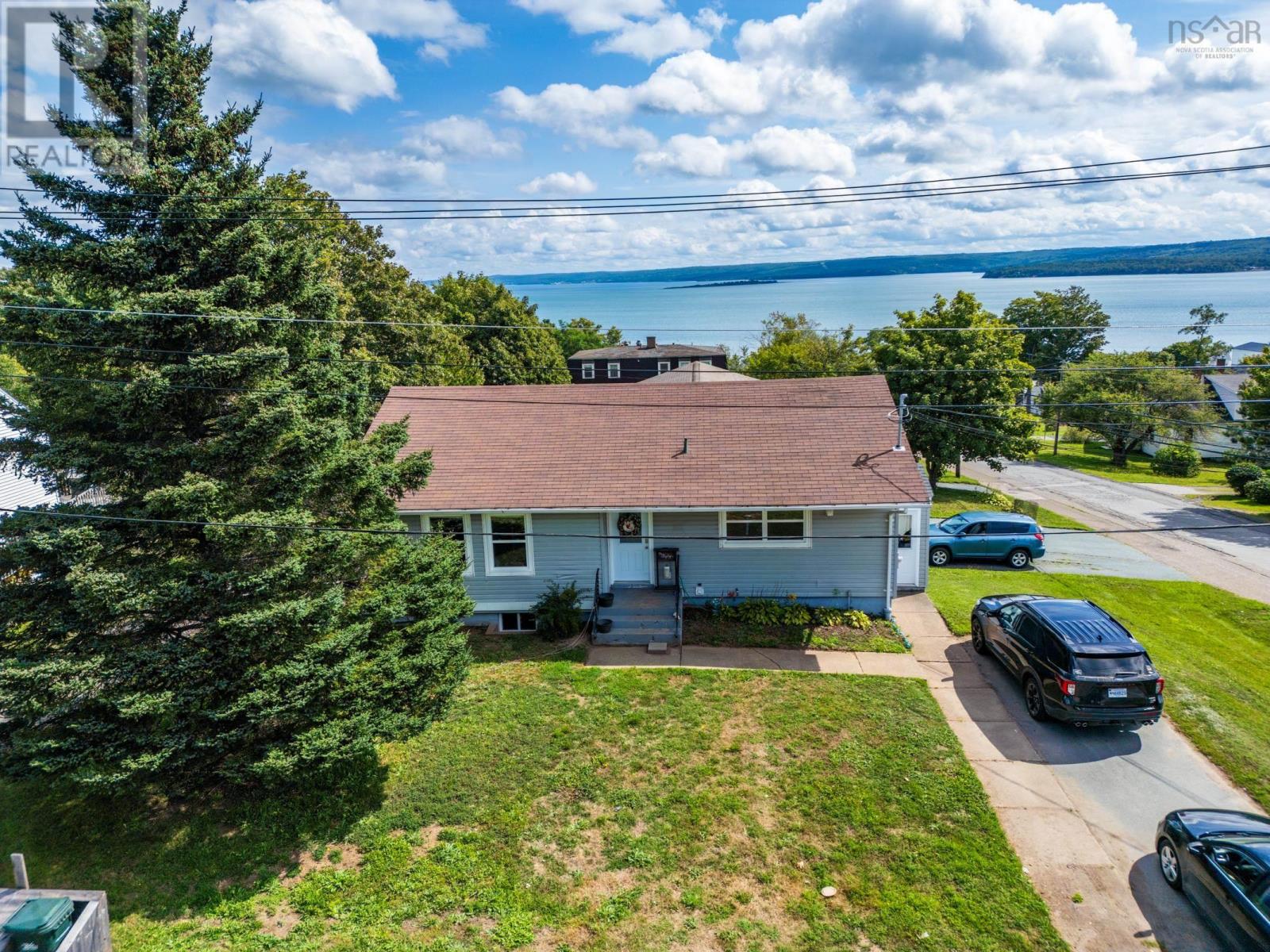 126 King Street Property Photo 36