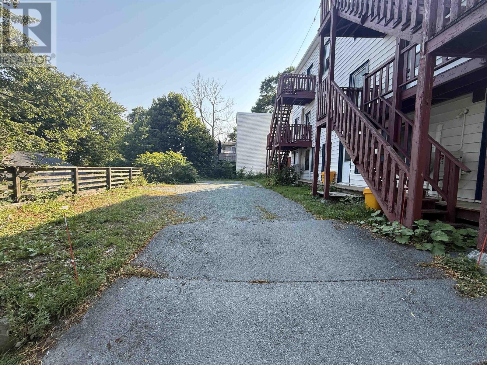 6&8 Tulip Street Property Photo 3