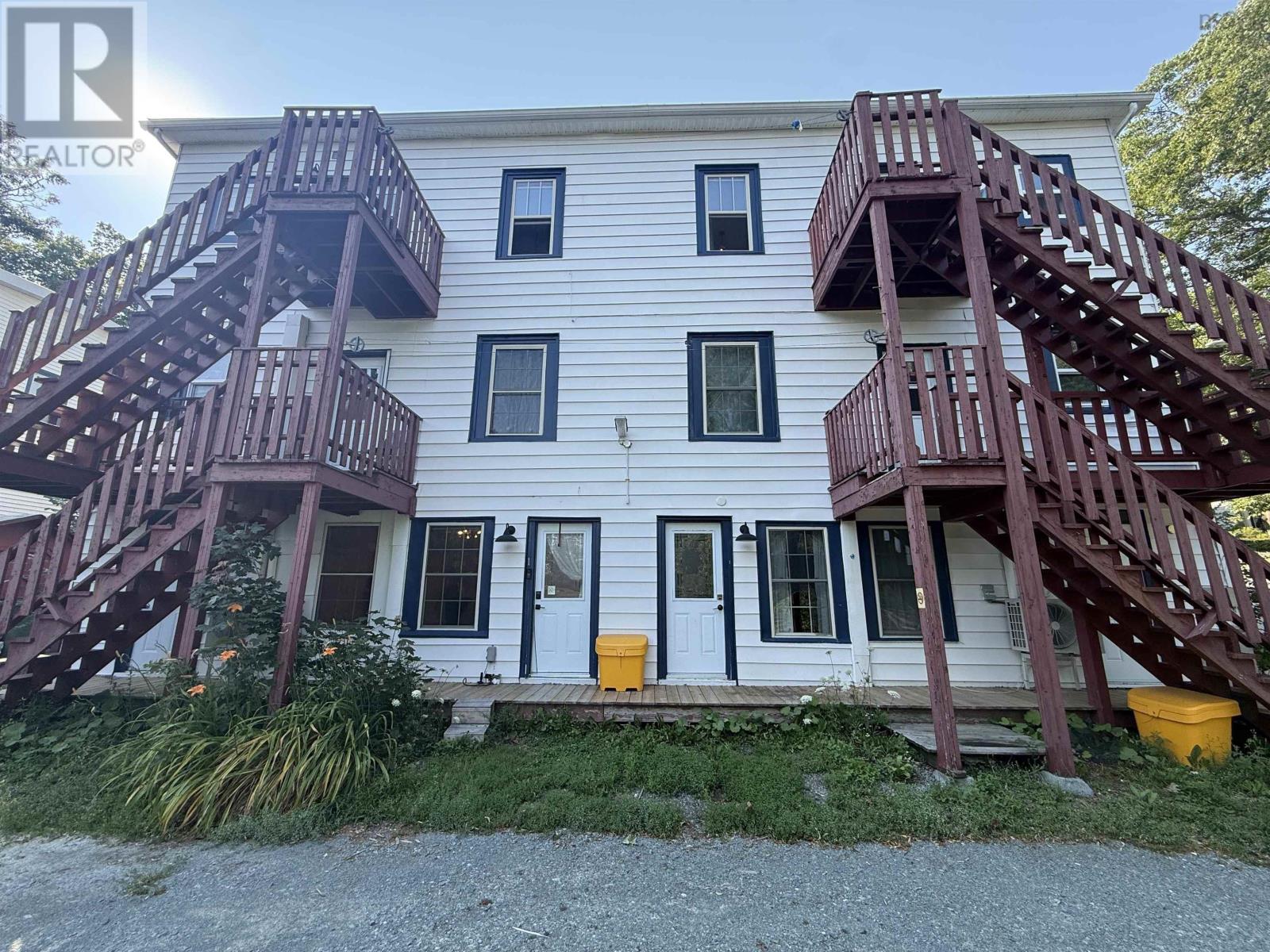 6&8 Tulip Street Property Photo 4