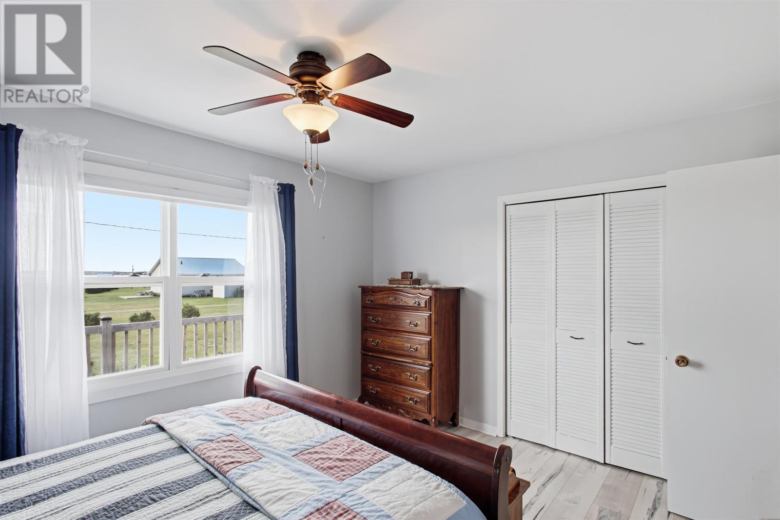 278 Basinview Crescent Property Photo 22