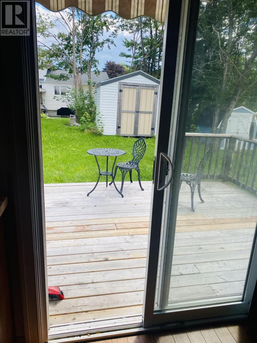 35 Gourok Avenue Property Photo 6