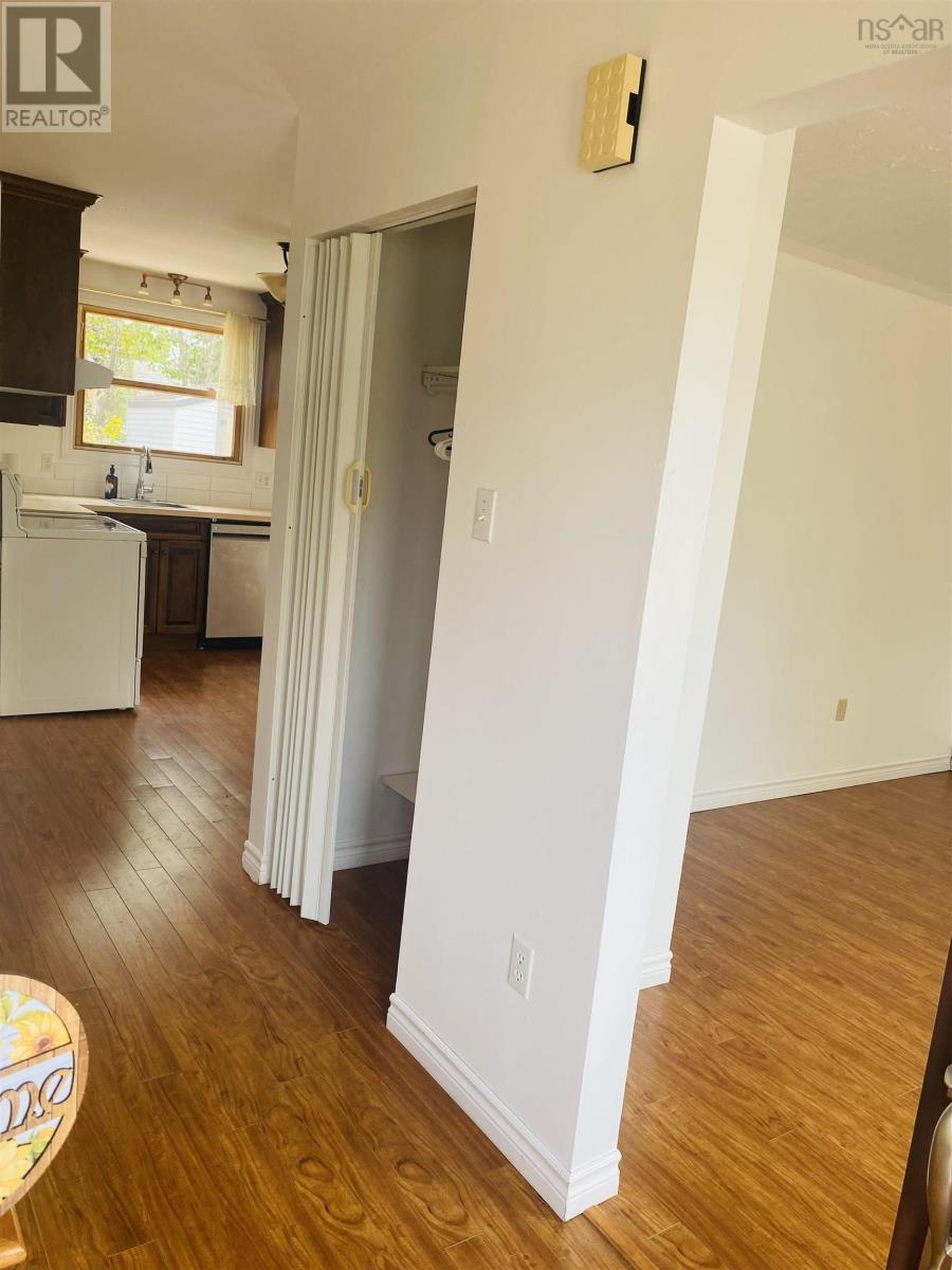 35 Gourok Avenue Property Photo 7