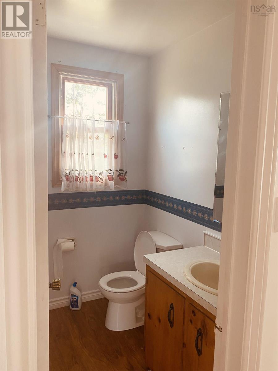 35 Gourok Avenue Property Photo 10