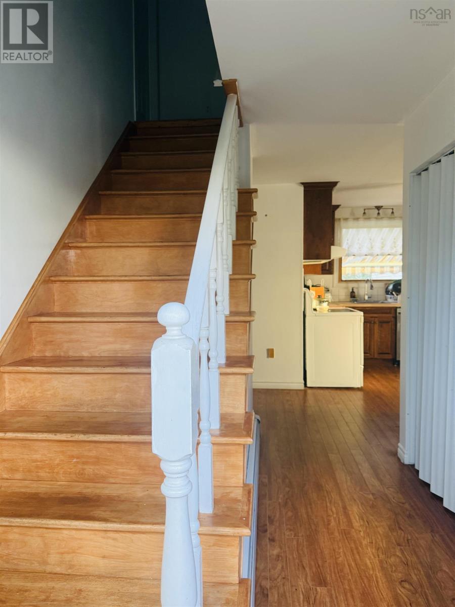 35 Gourok Avenue Property Photo 11