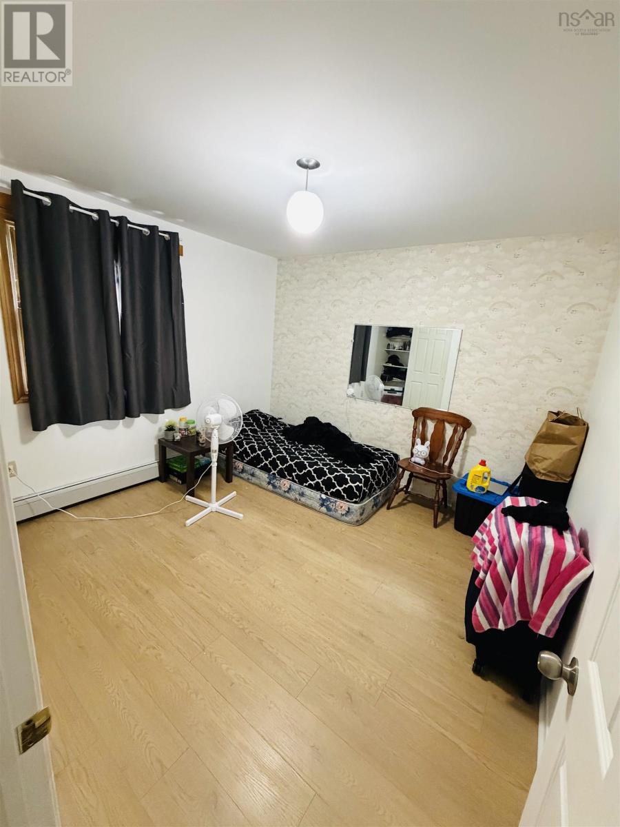 35 Gourok Avenue Property Photo 18