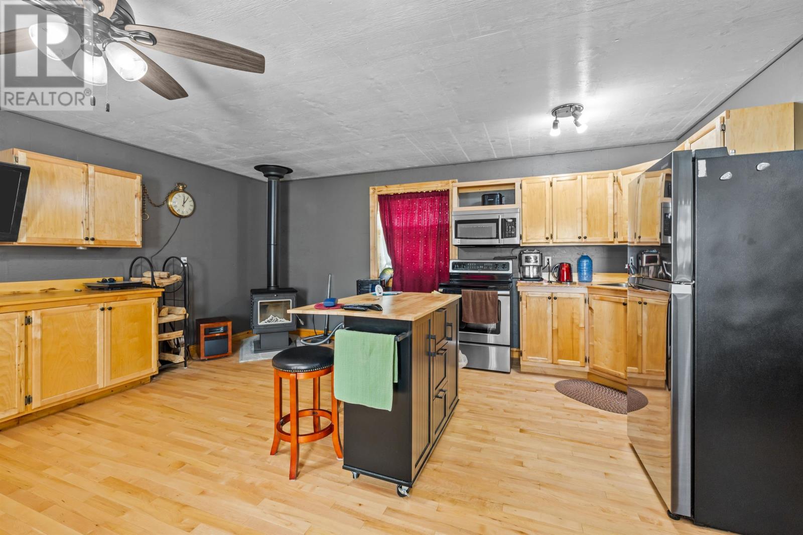 1366b Pownal Road Property Photo 17