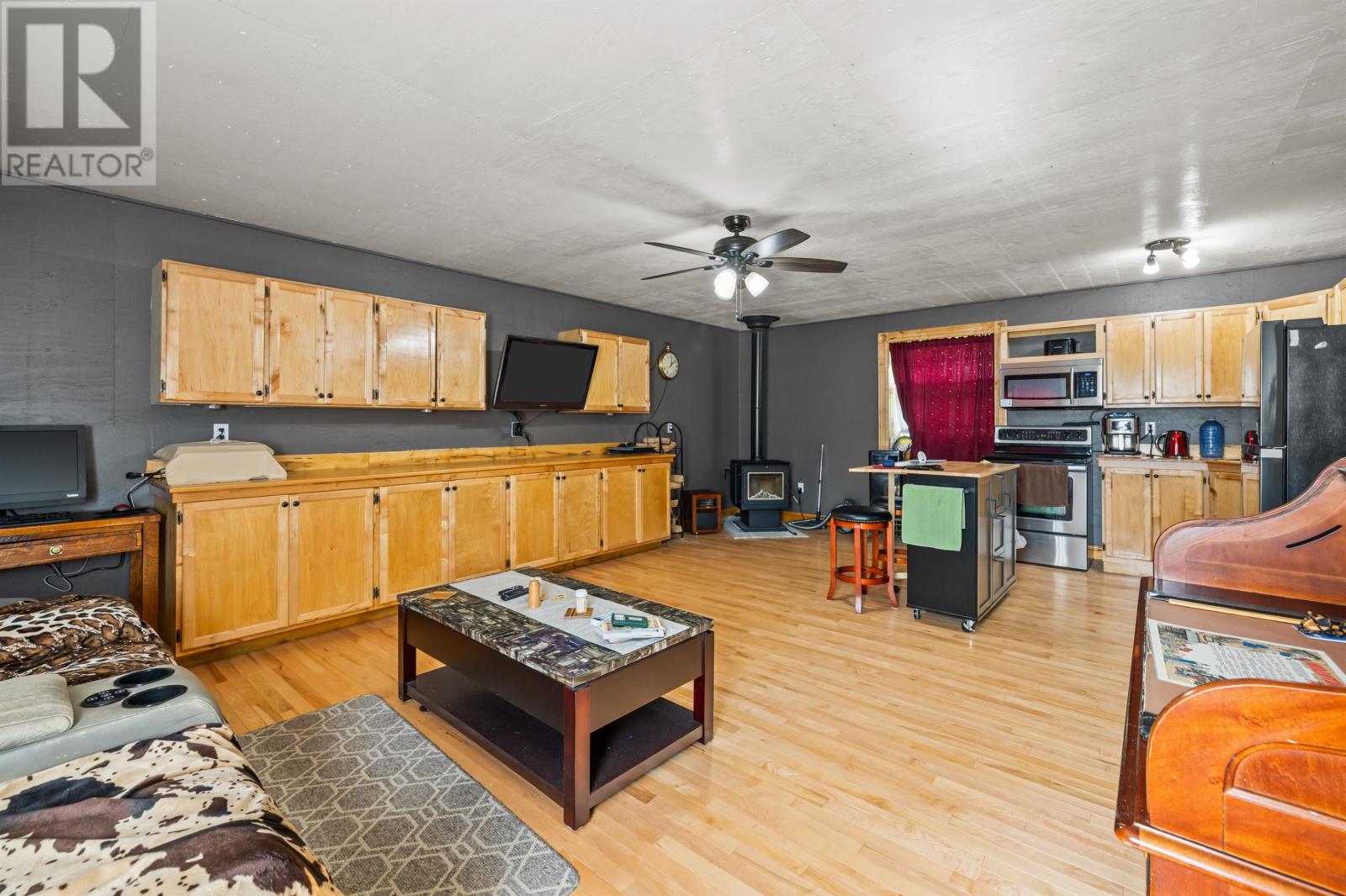1366b Pownal Road Property Photo 26