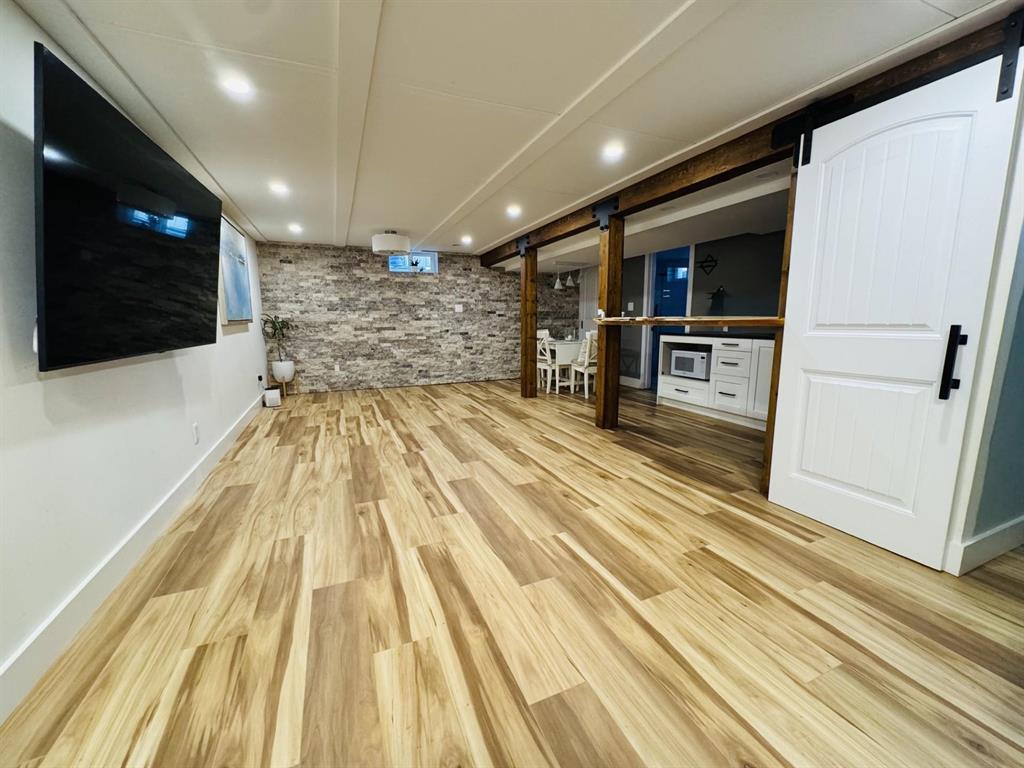 255 Antrim Road Property Photo 12