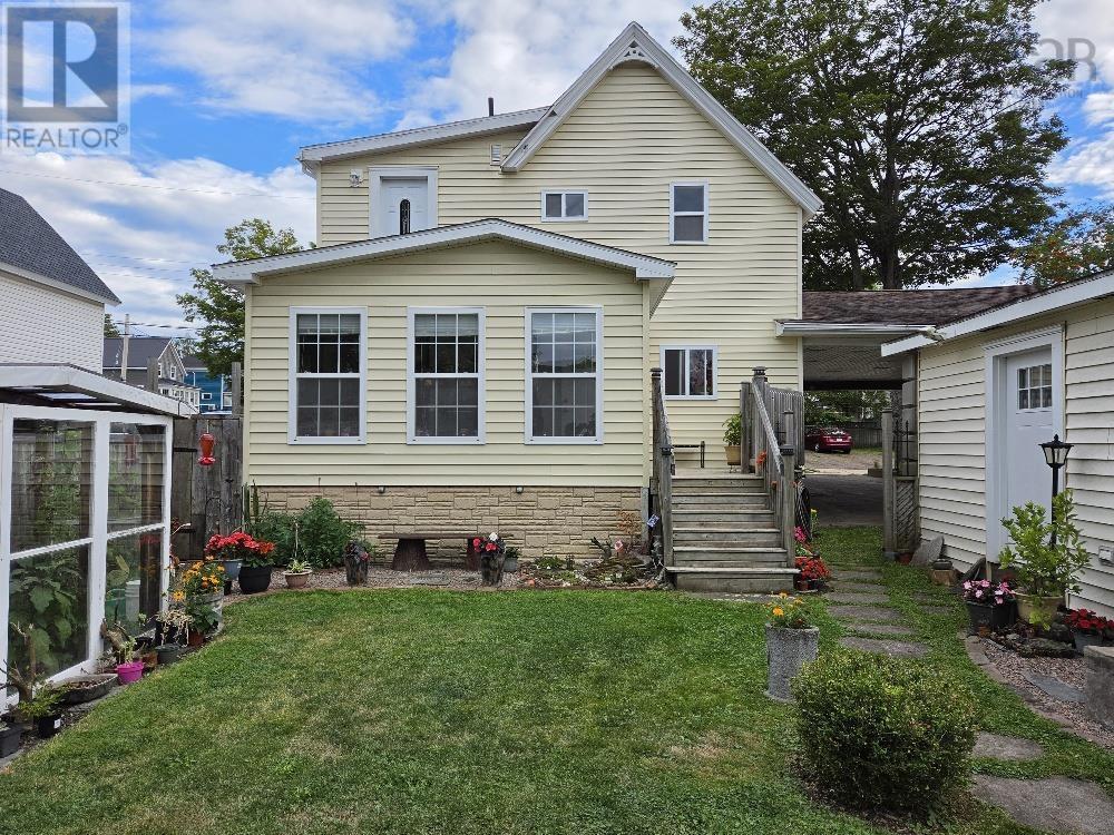 7 Douglas St Property Photo 22