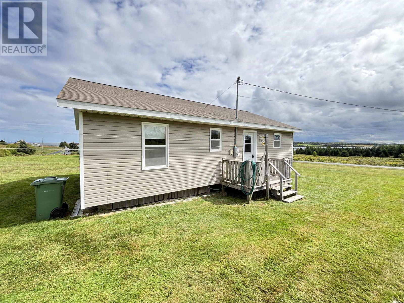 39 Ray Way Property Photo 2