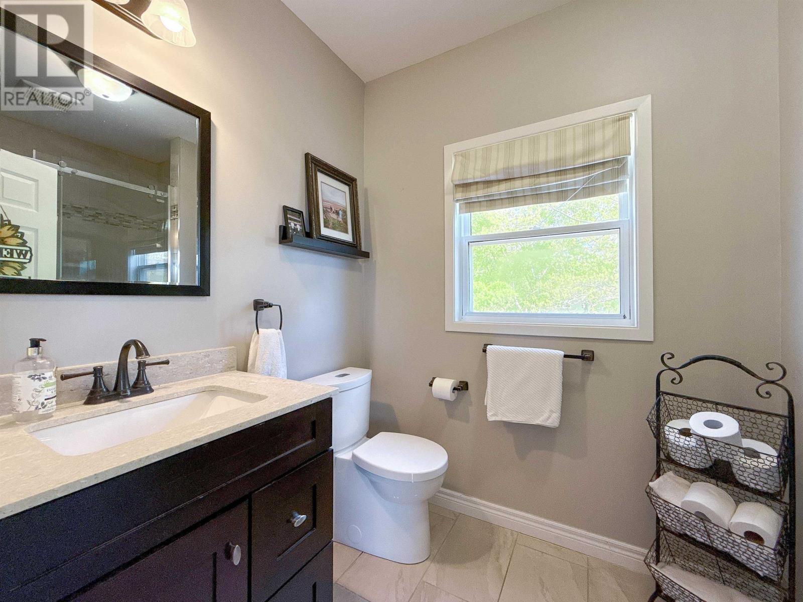 12 Lighthouse Lane Property Photo 25