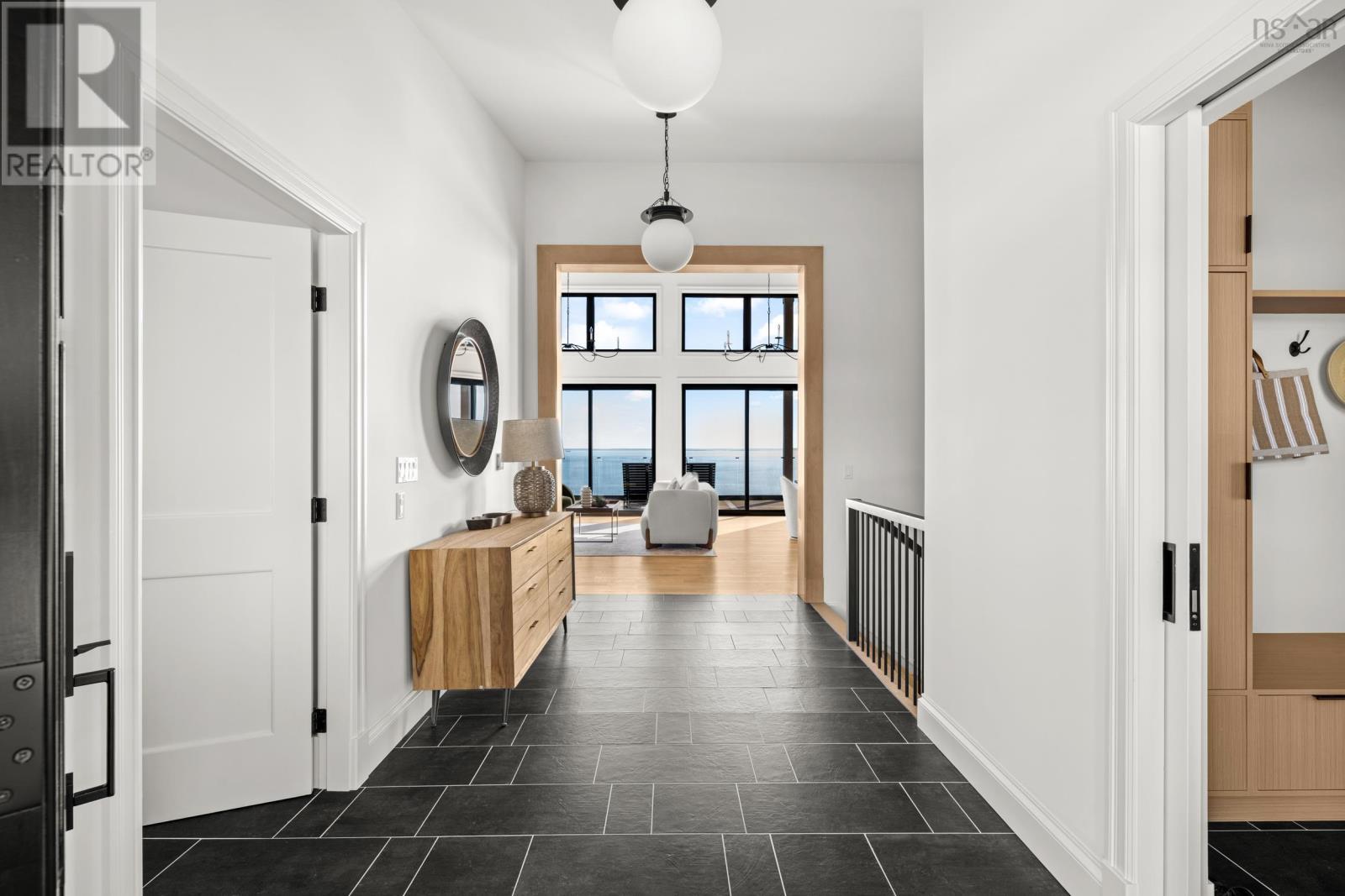23 Anchors Way Property Photo 6