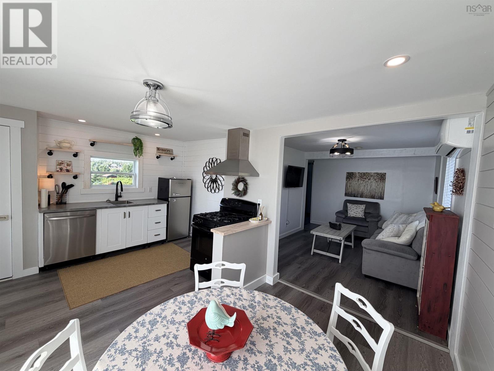 101 Havenside Road Property Photo 17