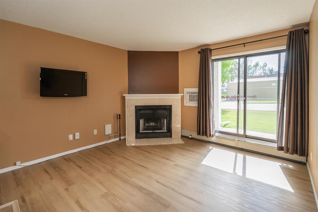 4111 120 Plaza Drive Property Photo 11