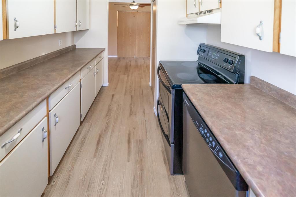 4111 120 Plaza Drive Property Photo 17