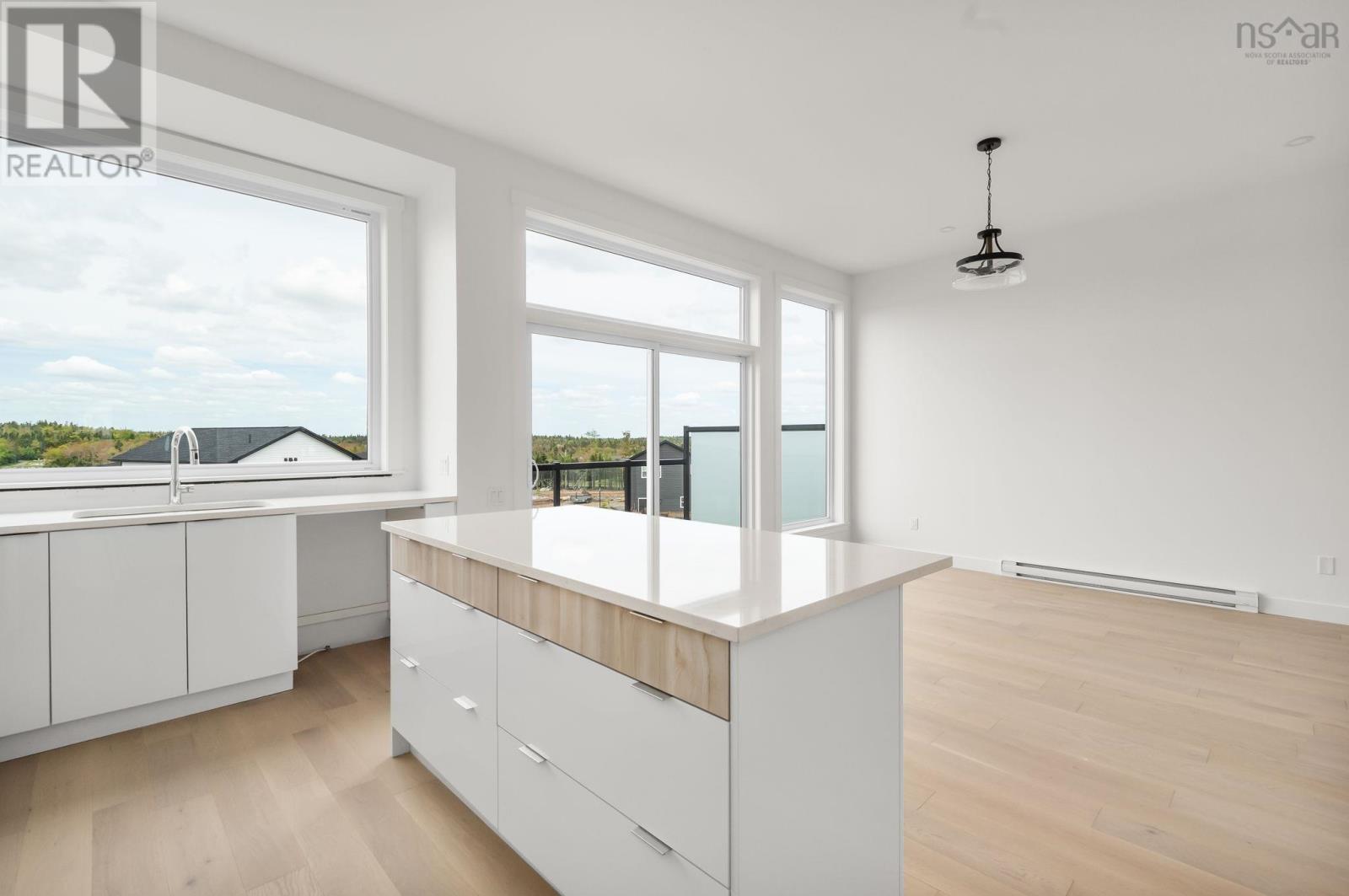 203 Brunello Boulevard Property Photo 12