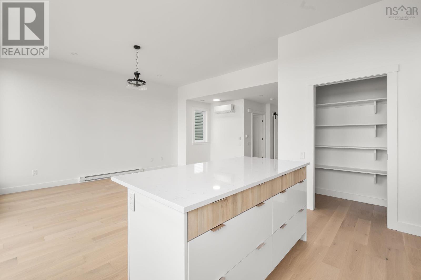 203 Brunello Boulevard Property Photo 13