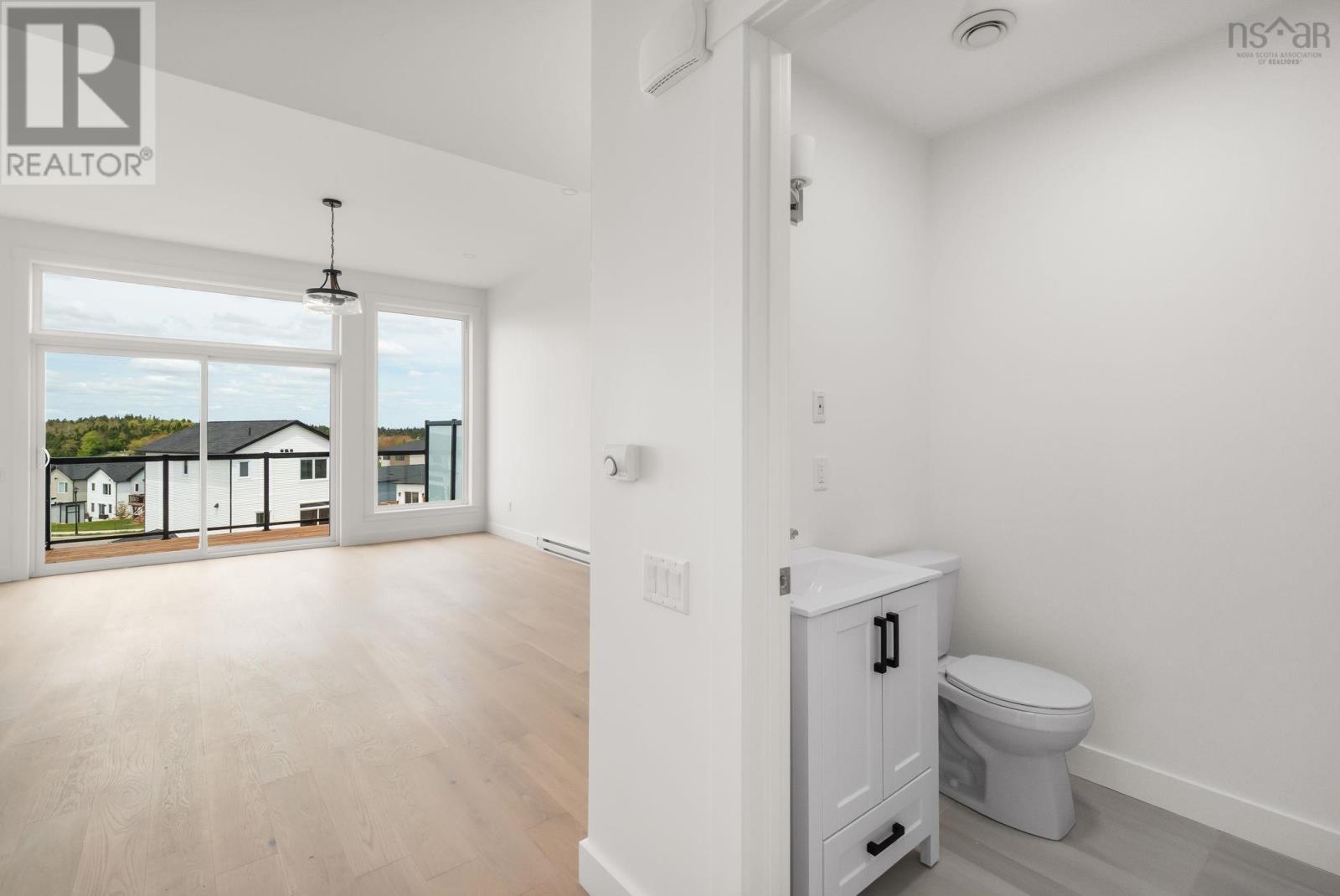 203 Brunello Boulevard Property Photo 16