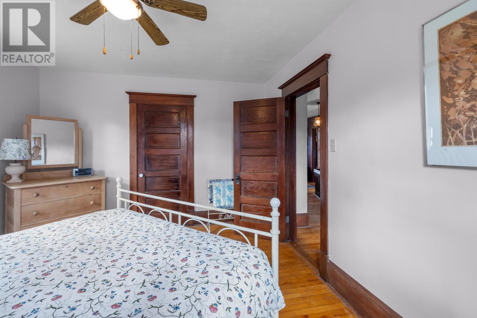 2605 St Mary's Road West Property Photo 41