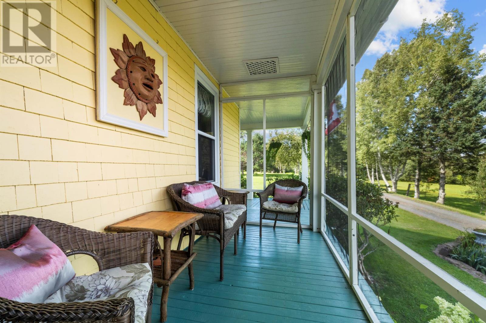 2605 St Mary's Road West Property Photo 48