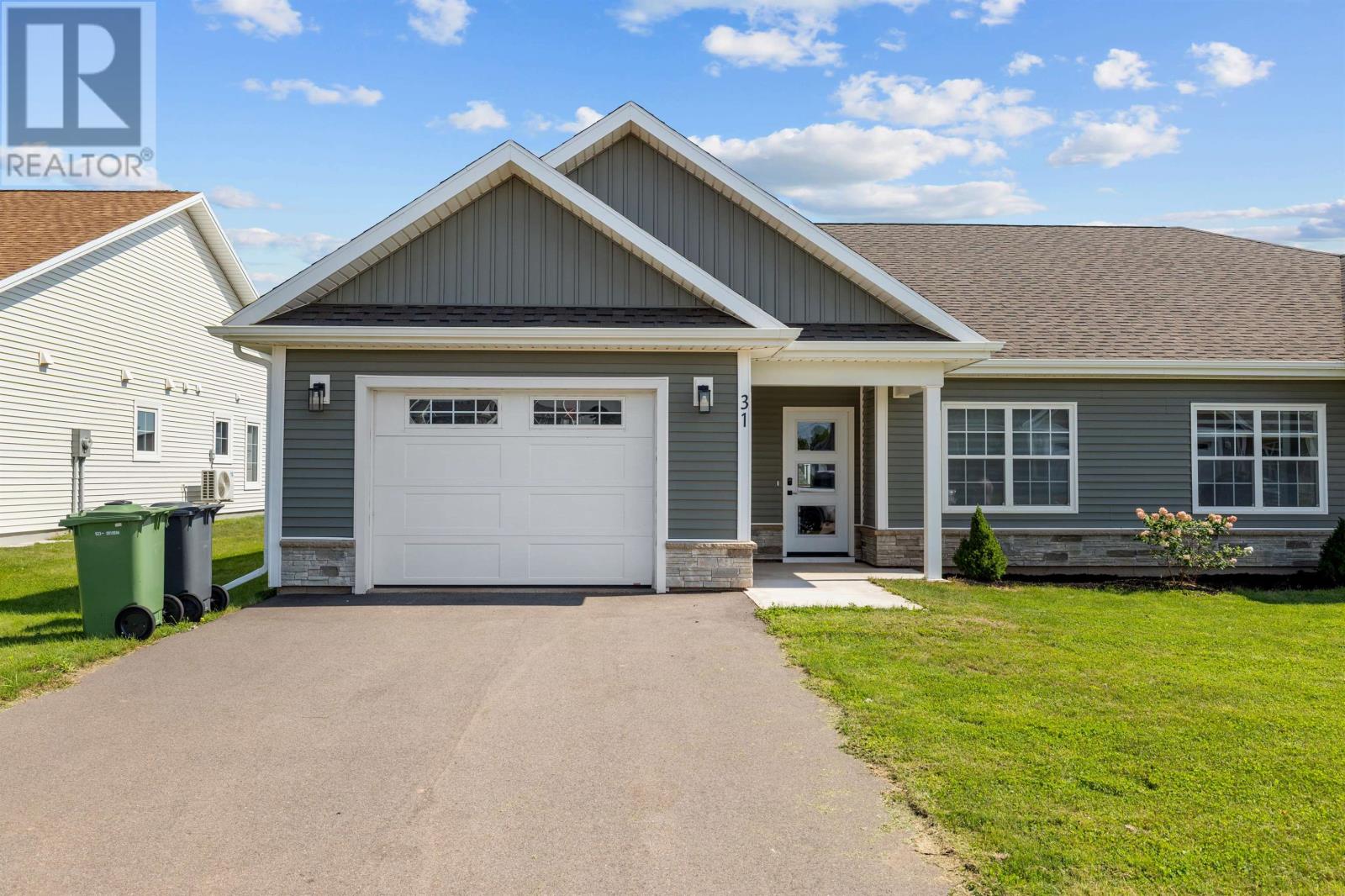 31 Starlite Street Property Photo 1