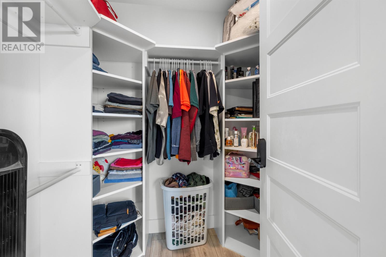 31 Starlite Street Property Photo 12