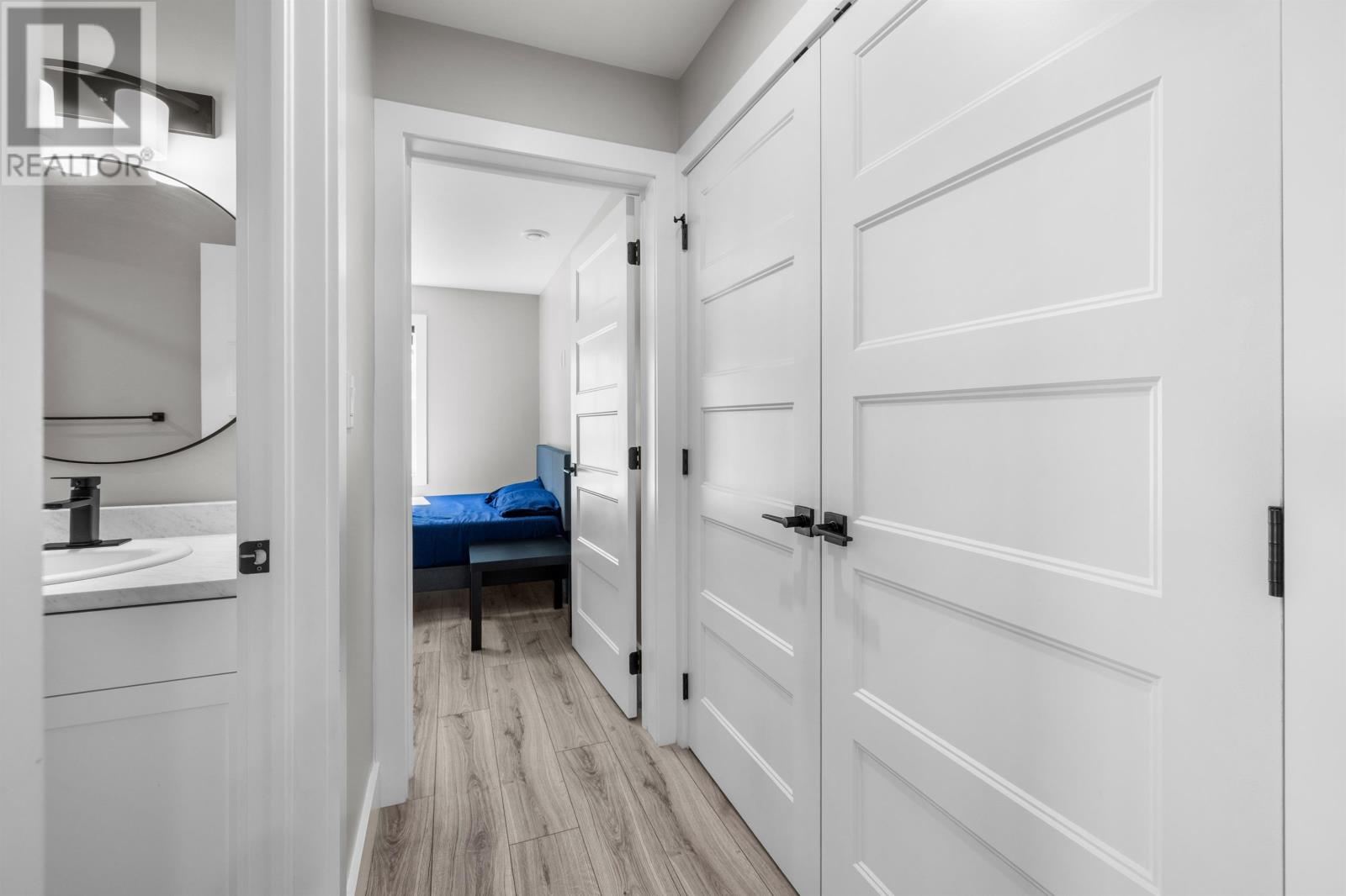 31 Starlite Street Property Photo 13