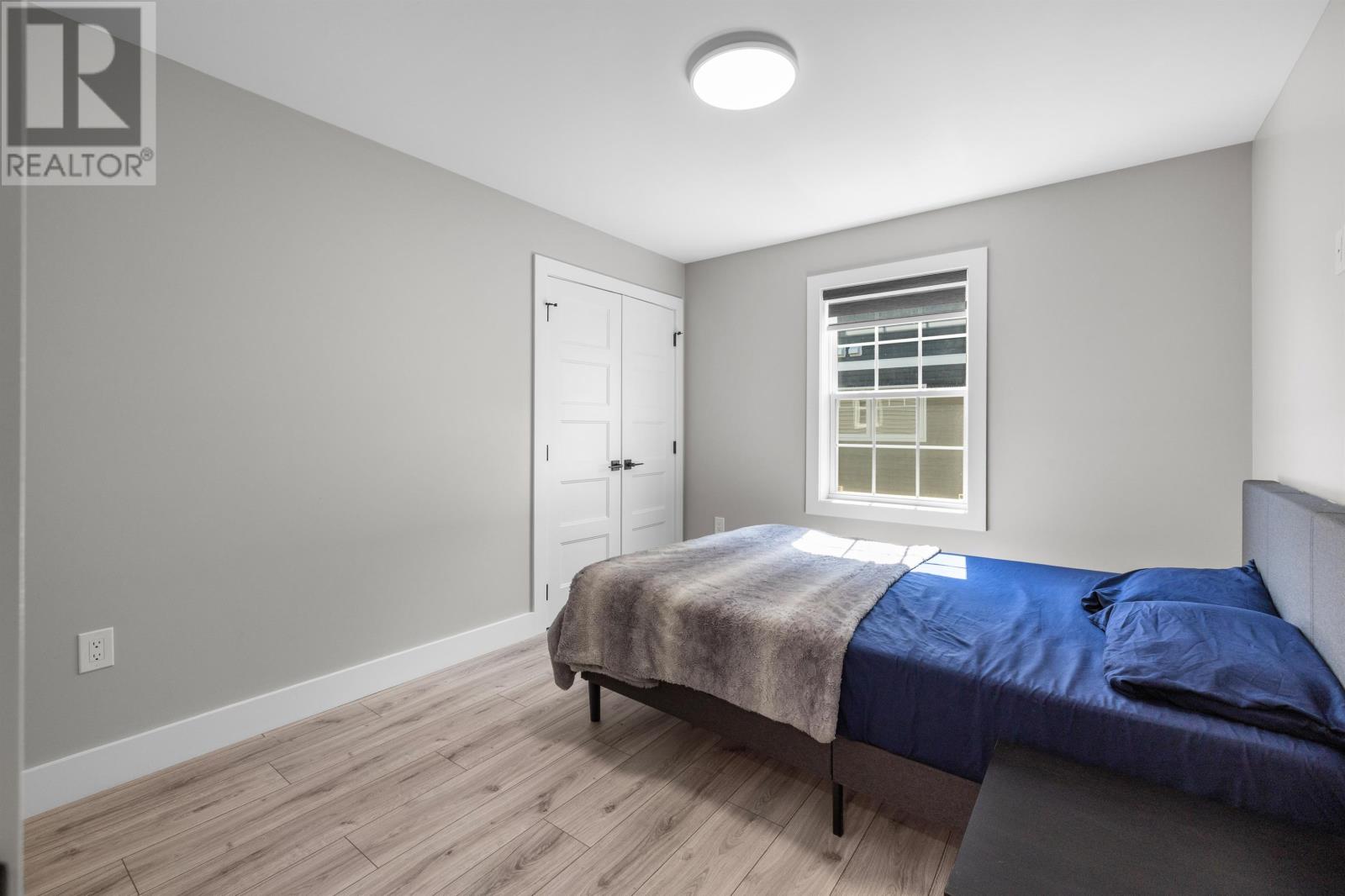 31 Starlite Street Property Photo 14