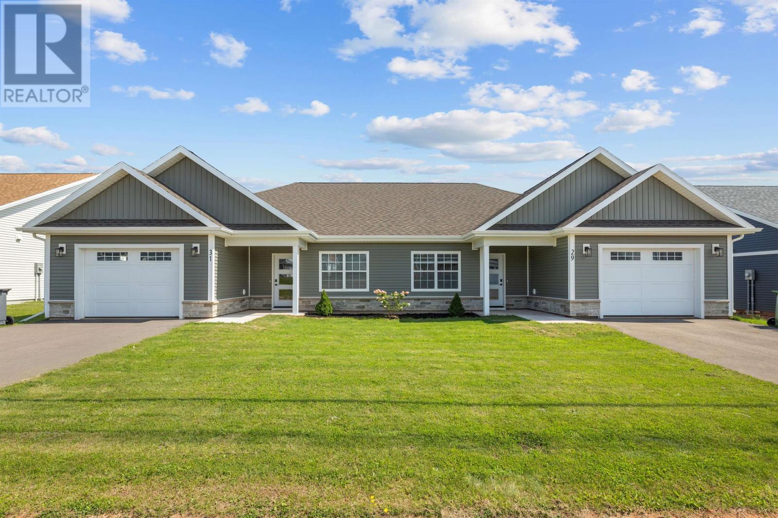 31 Starlite Street Property Photo 19