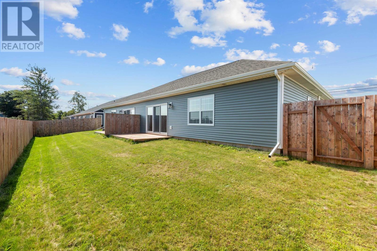 31 Starlite Street Property Photo 20