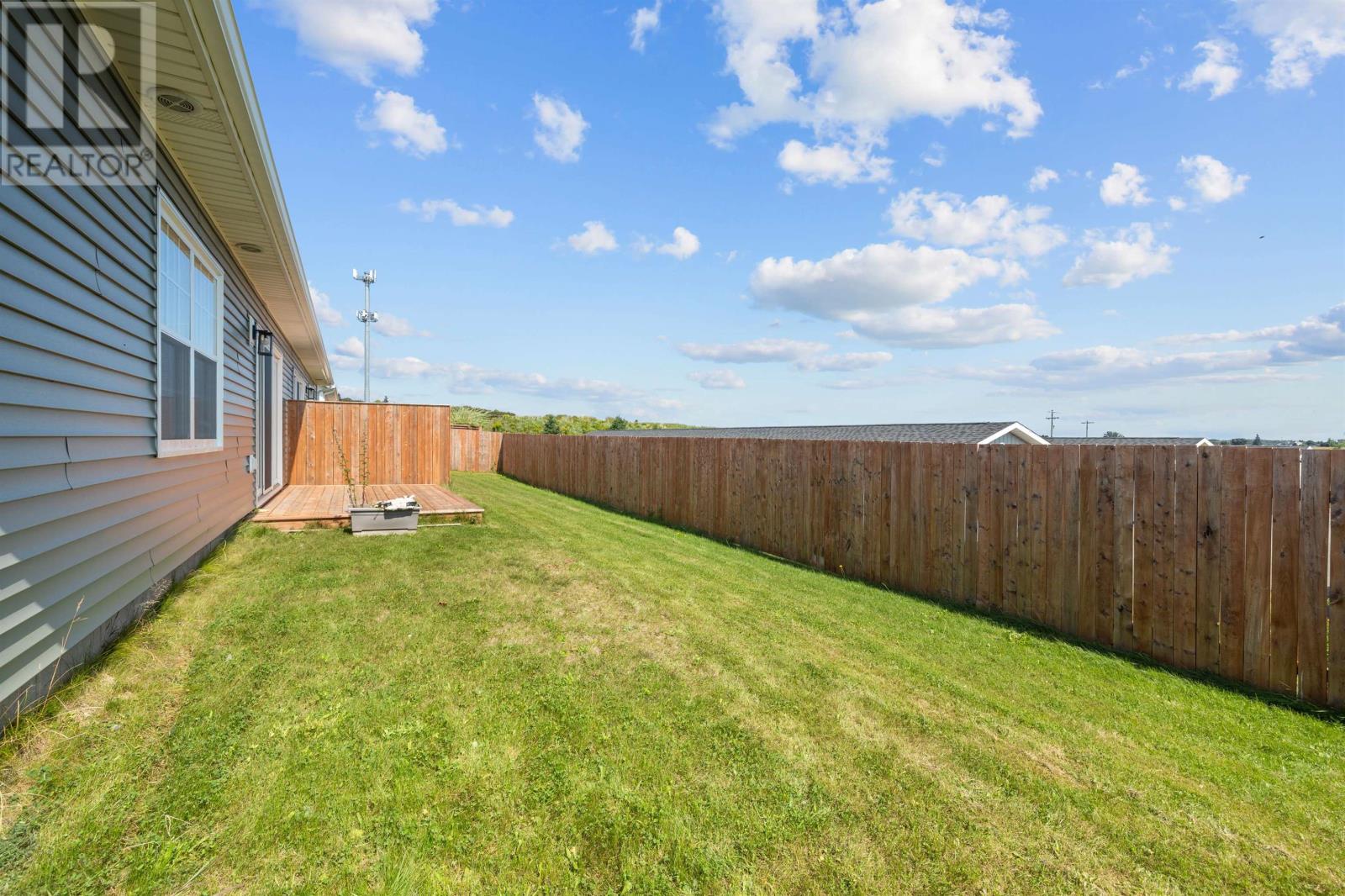 31 Starlite Street Property Photo 22