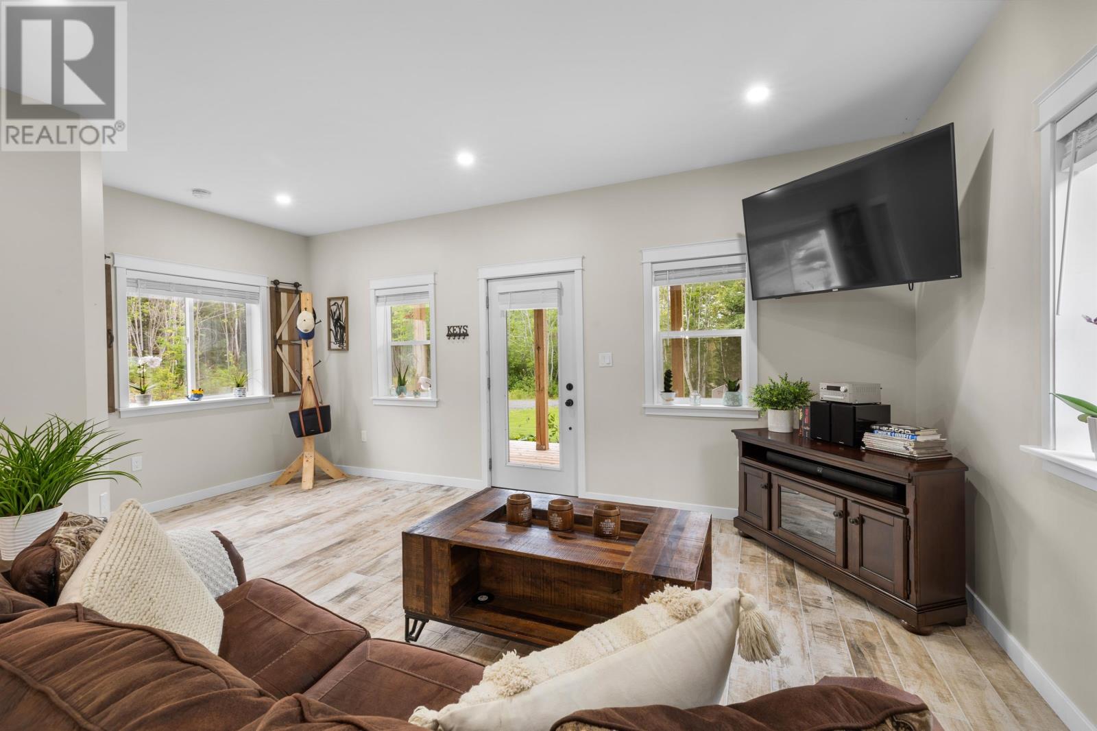 1117 Long River Road Property Photo 8