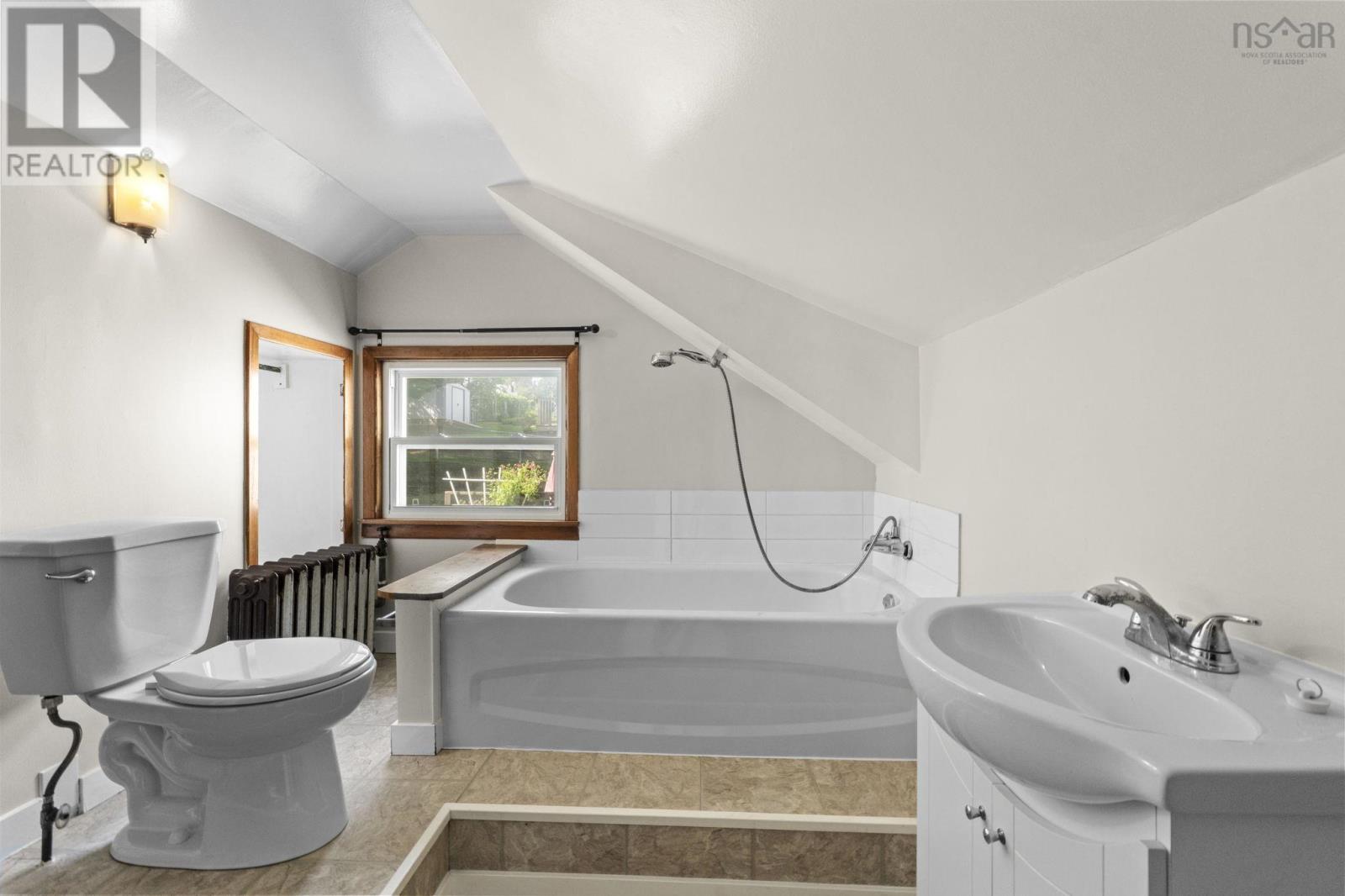 20 Rufus Avenue Property Photo 27