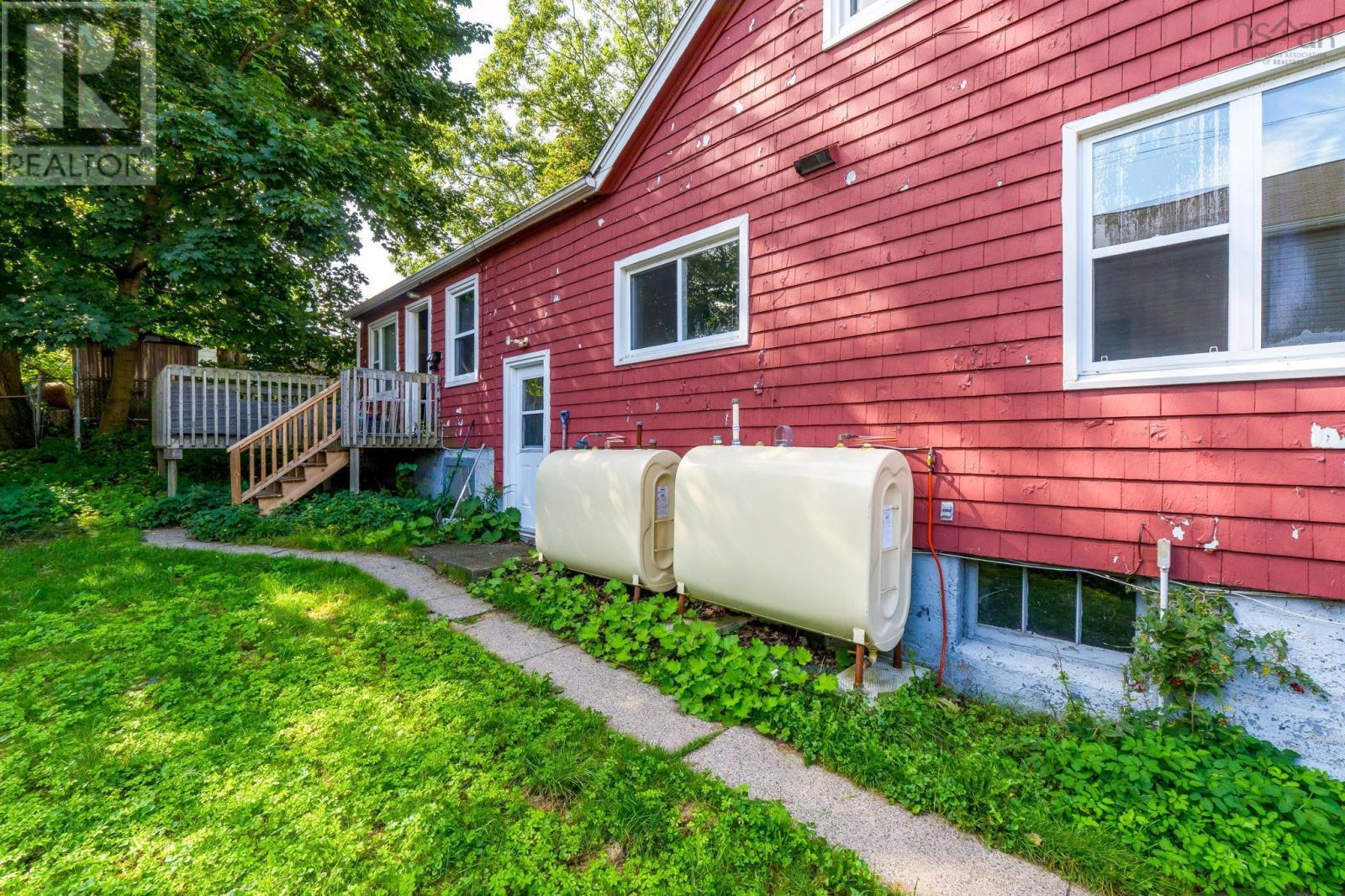 20 Rufus Avenue Property Photo 32