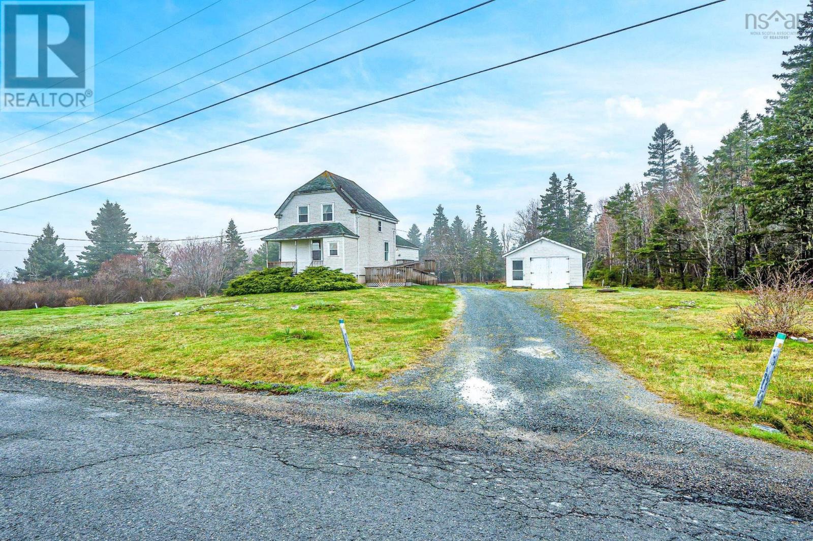 12 Lighthouse Road Property Photo 2