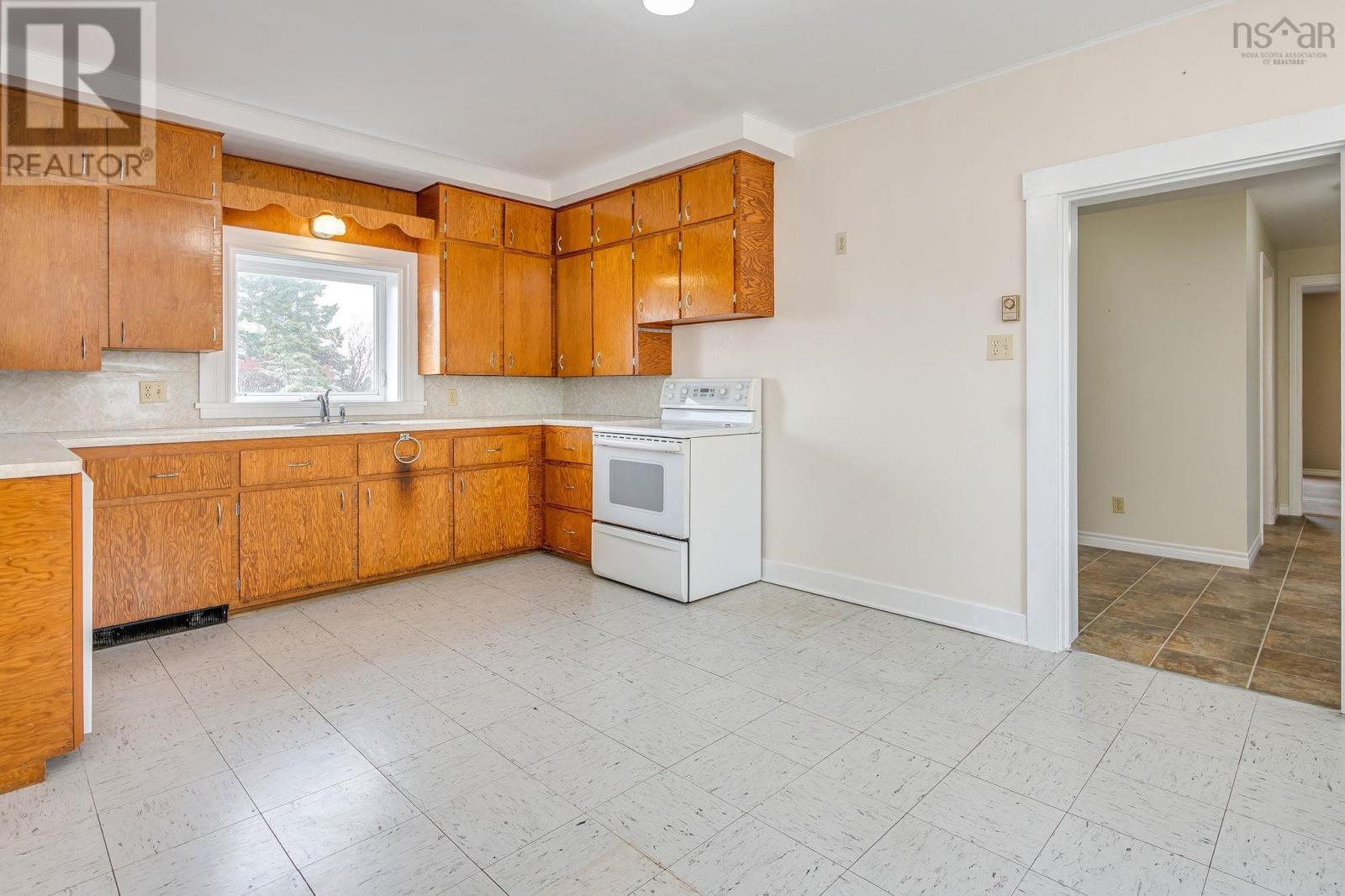 12 Lighthouse Road Property Photo 17