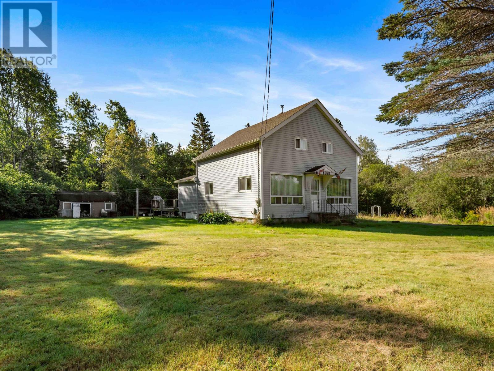4668 Highway 242 Property Photo 1