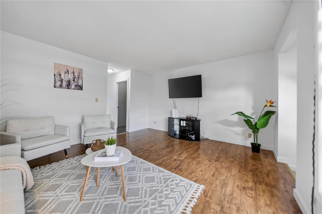 6 500 St Anne's Road Property Photo 14