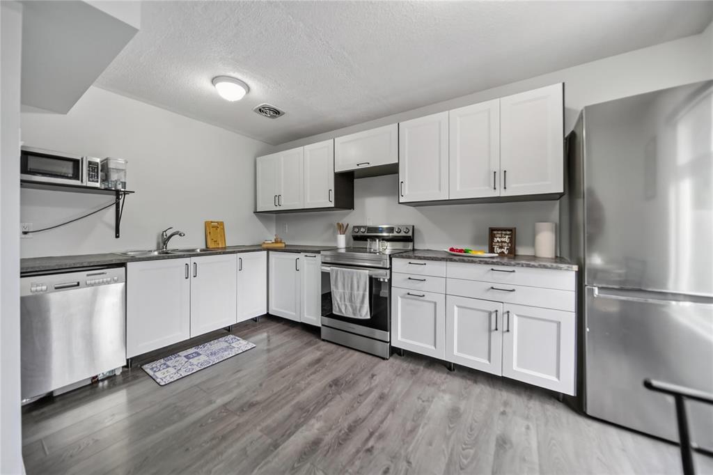 6 500 St Anne's Road Property Photo 21
