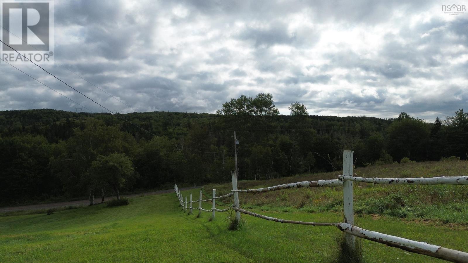 871 Ohio East Road Property Photo 15