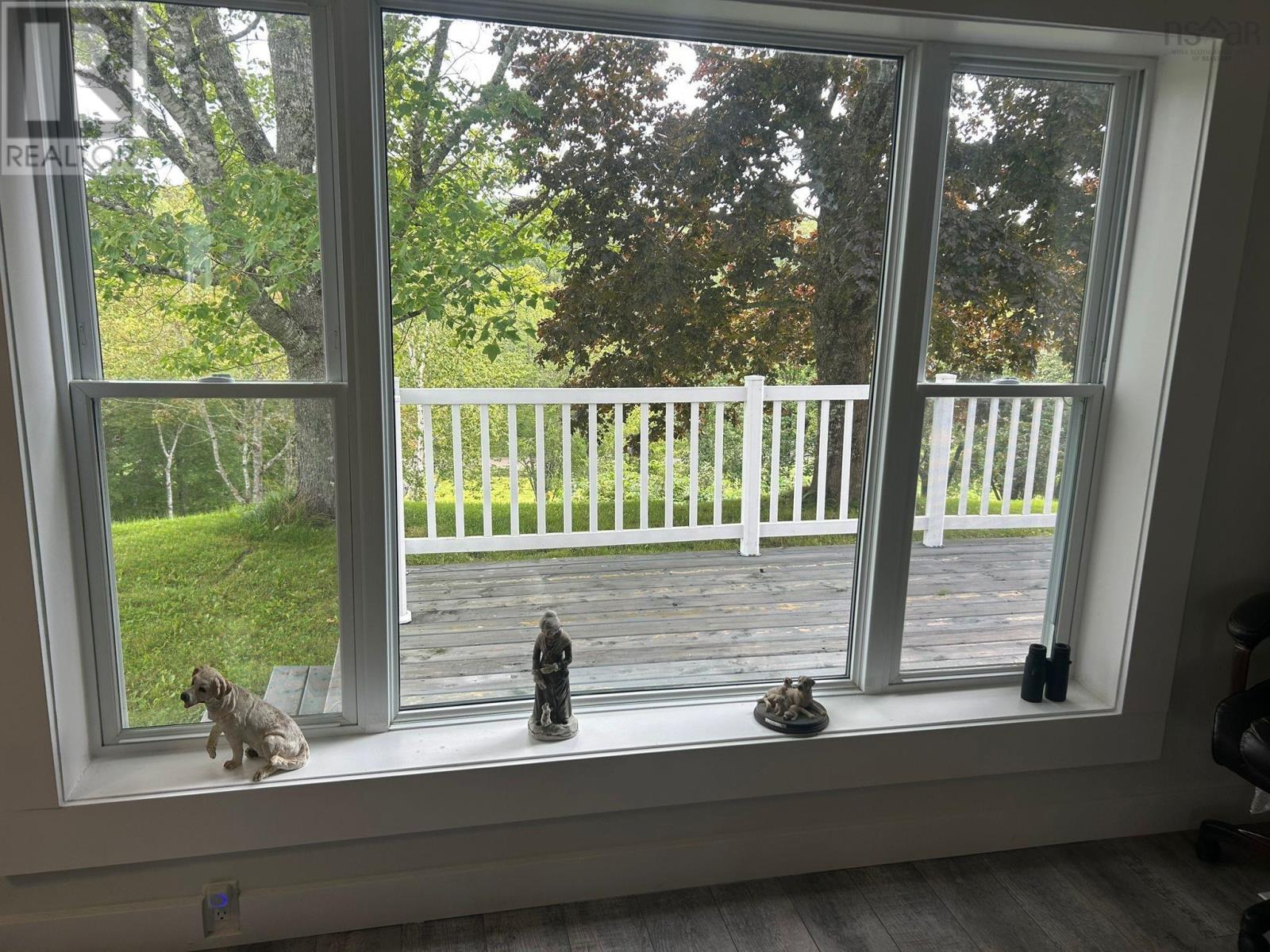 871 Ohio East Road Property Photo 28