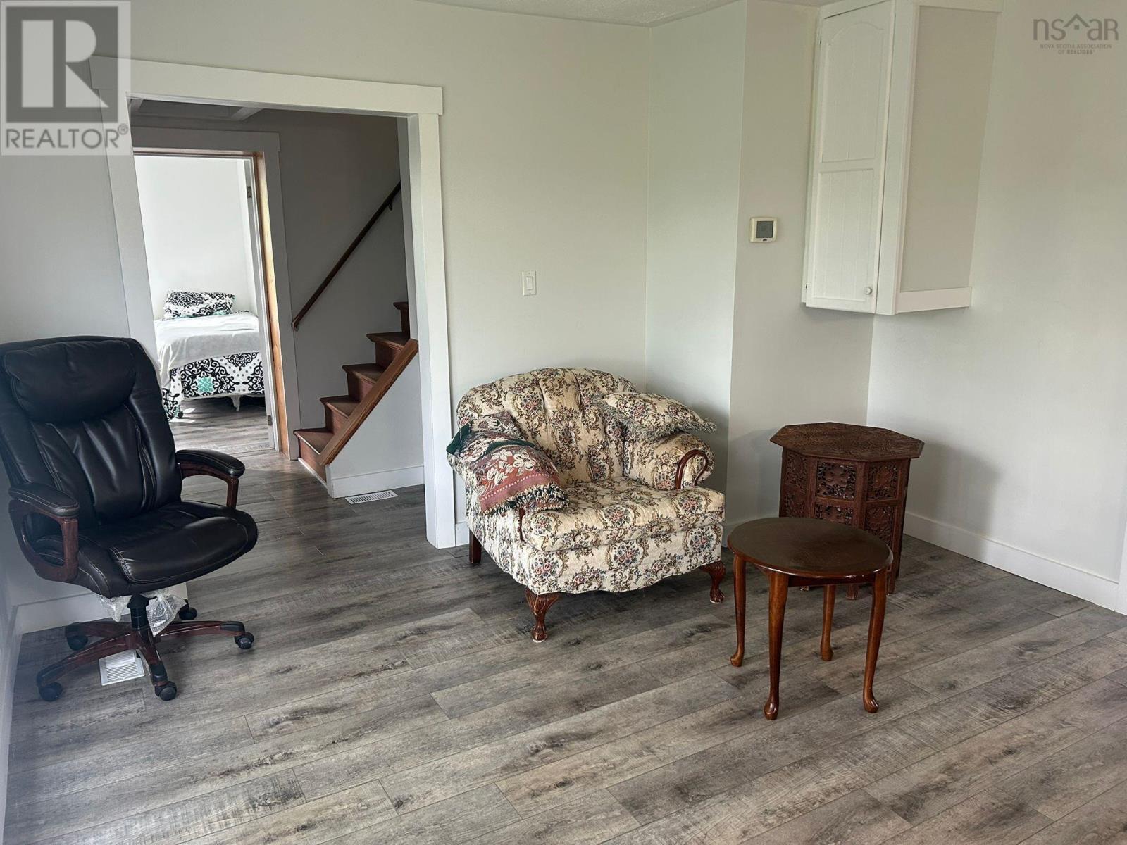 871 Ohio East Road Property Photo 29