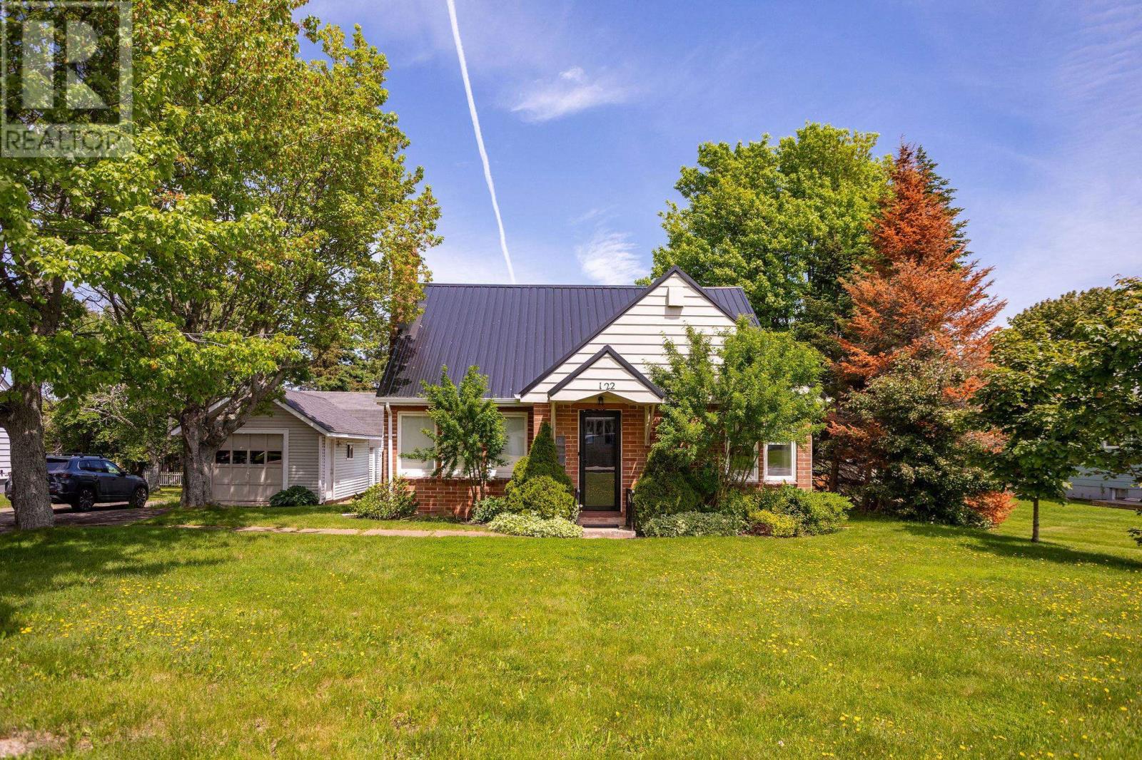 122 Brackley Point Road