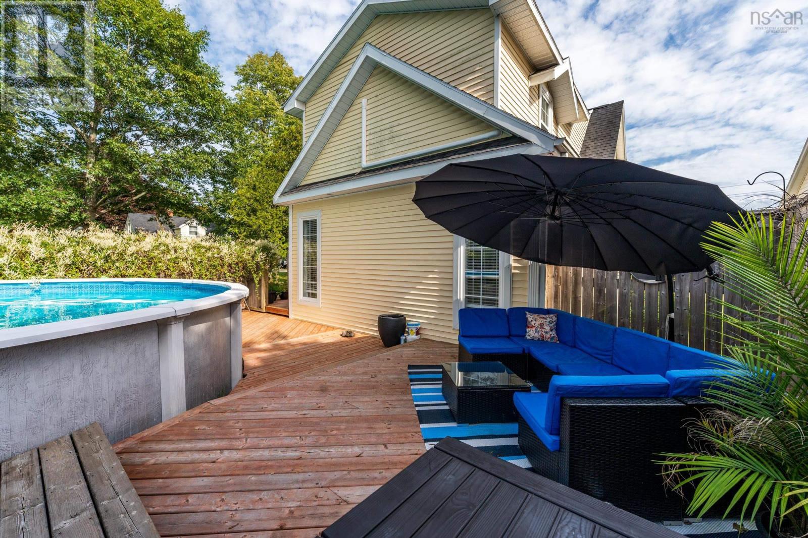 61 Connaught Avenue Property Photo 14