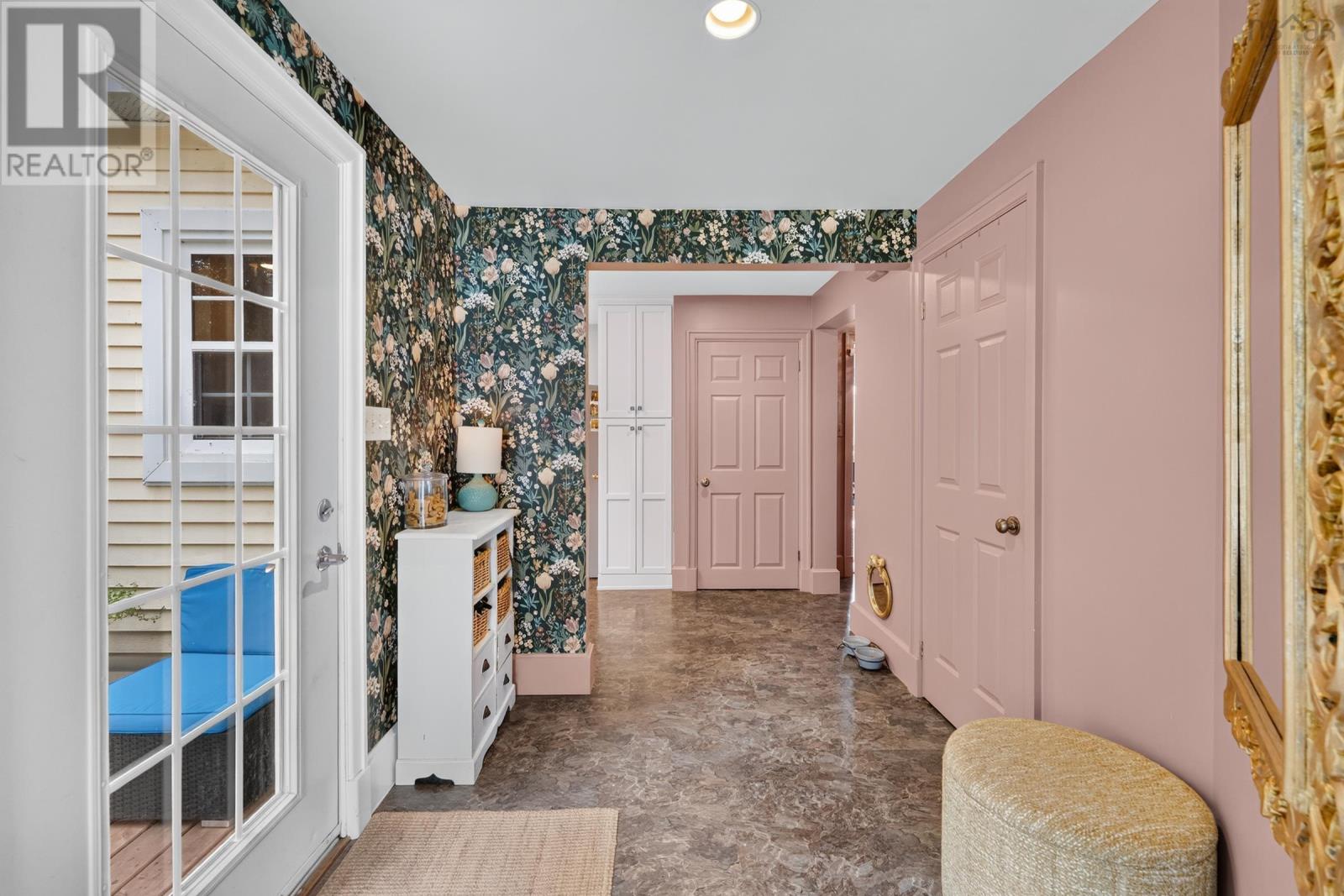 61 Connaught Avenue Property Photo 17